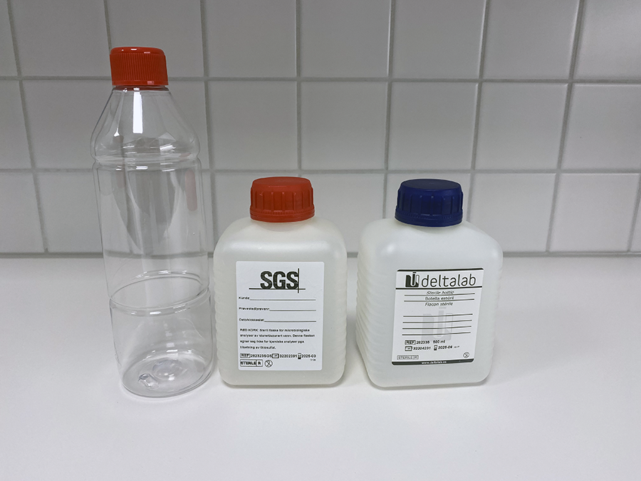 Bilde av flasker som brukes til prøvetaking